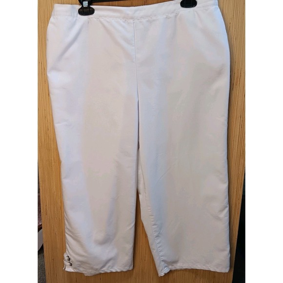 Alfred Dunner Sz 16 White Elastic Back Waist Faux‎ Lace Pull-On High Rise - Picture 1 of 7